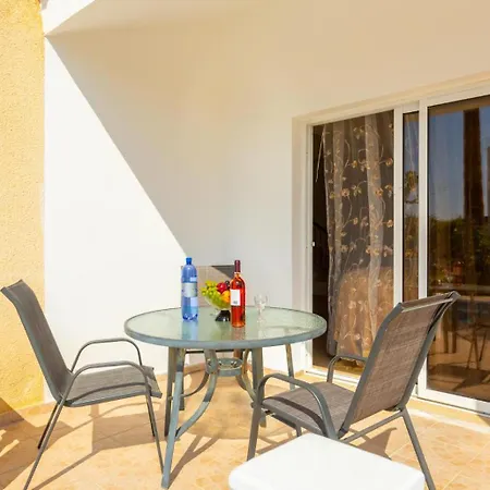 Anastasia * Coral Bay