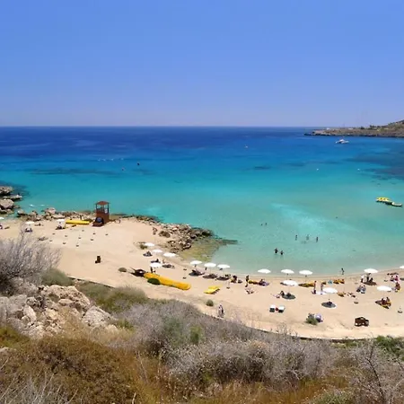 Anastasia * Coral Bay